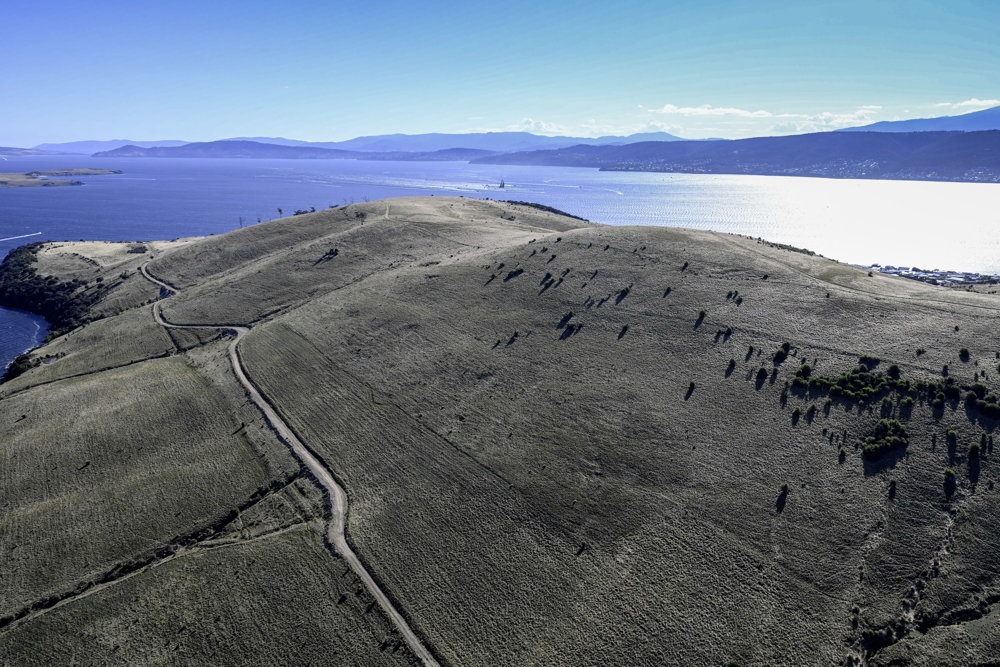 MASTER LOCK COMANCHE crosses the finish line in Hobart to claim line honours at the 2025 Rolex Sydney Hobart Yacht Race

MASTER LOCK COMANCHE, Sail No: CAY007, Owner: Matt Allen/James Mayo - Charterers, Skipper: Matt Allen/James Mayo, Club: CYCA/RPEYC, NSW, Design: VPLP Verdier 100, LOA (m): 30.5, Year: 2014