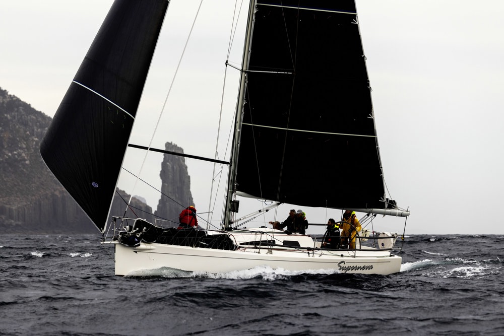 SUPERNOVA, Sail No: 6499, Owner: Felicity Nelson/Alex Seja, Skipper: Alex Seja, Club: CYCA, NSW, Design: Sydney 36, LOA (m): 11, Year: 2005