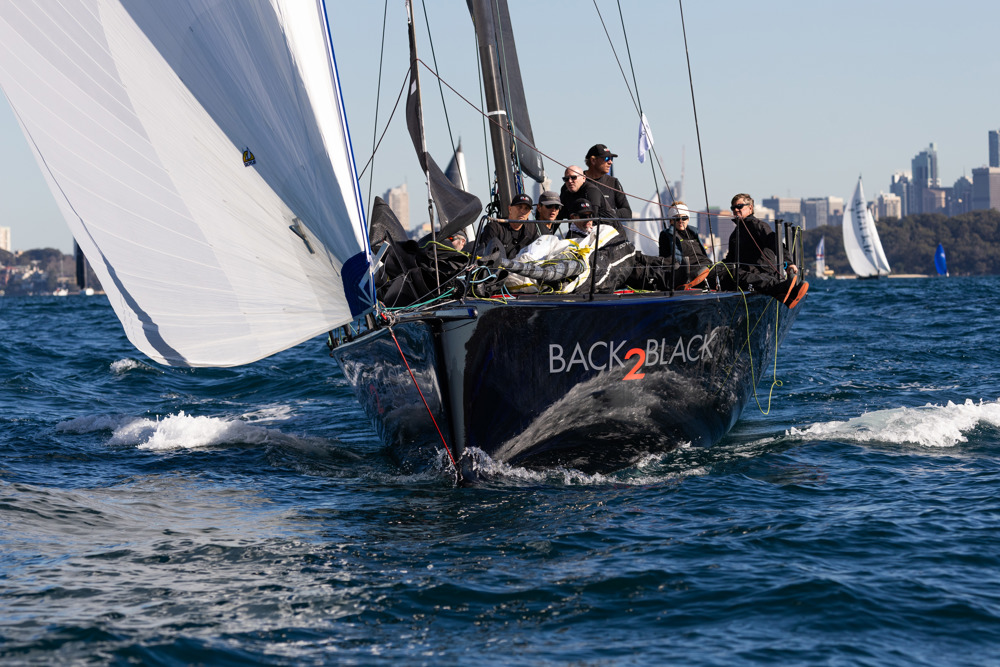 Noakes Sydney Gold Coast 2026 Start - Back 2 Black