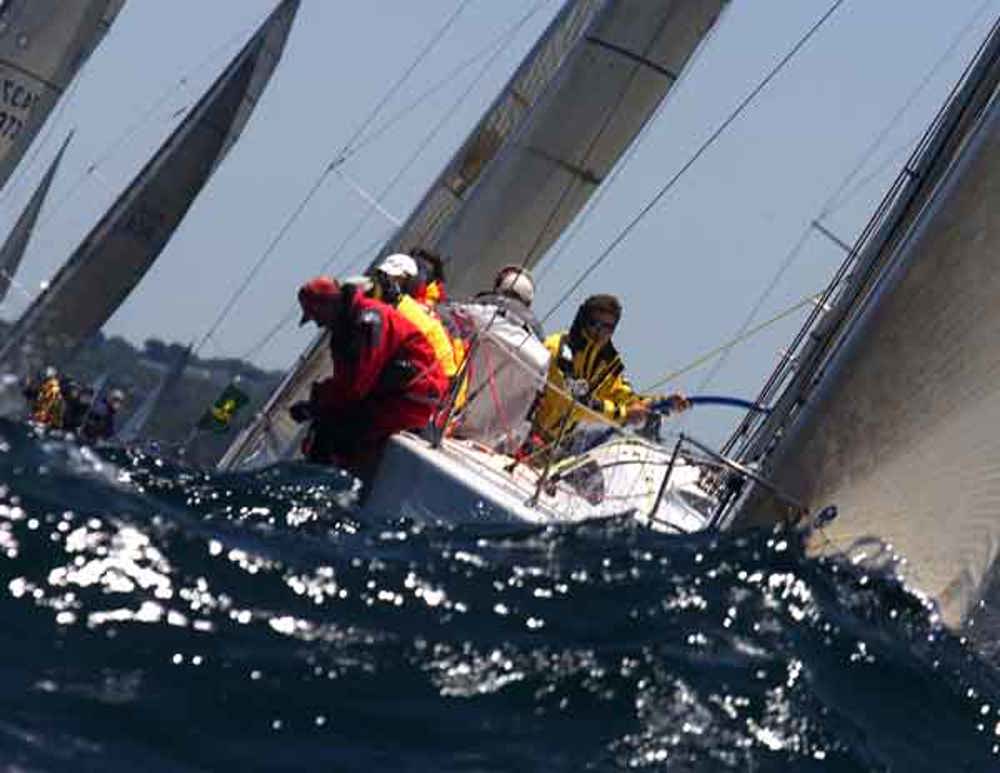 Lou Abrahams' Challenge following the start of the Rolex Sydney Hobart 2006