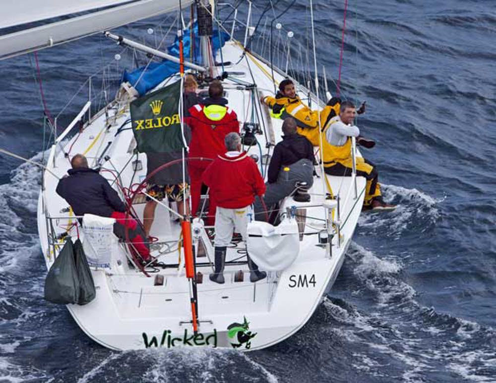 Mike Welsh's Beneteau First 40 Wicked in contention for IRC Overall glory