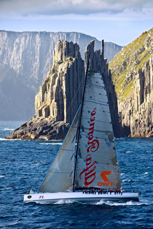 Alfa Romeo at Cape Raoul with 30 miles to go