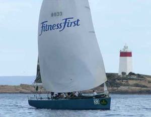 Bounder sailing toward the finish