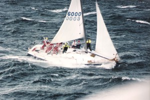 Sundance II (SA6000) with broken boom - 1994 SHYR - Photo Alice Bennett - CYCA Archives