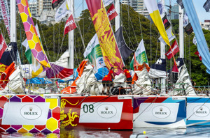 Dockside in the morning of the start