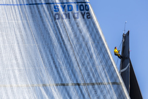 R88, RAMBLER (USA), Sail No: USA25555, Design: Jk 27m Canting Maxi, Owner: George David, Skipper: George David
100, RAGAMUFFIN 100 (NSW), Sail No: SYD100, Design: Dovell 100, Owner: Syd Fischer, Skipper: David Witt