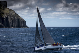 70, RAGAMUFFIN 52 (AUS), Sail No: AUS70, Design: Farr Tp52, Owner: Syd Fischer, Skipper: Brenton Fischer