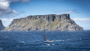 70, RAGAMUFFIN 52 (AUS), Sail No: AUS70, Design: Farr Tp52, Owner: Syd Fischer, Skipper: Brenton Fischer