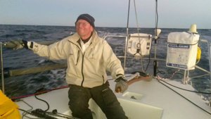 Shane Kearns, skipper of Komatsu Azzurro, helming late in the race