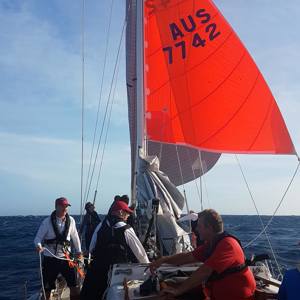 Broken boom on Kialoa II