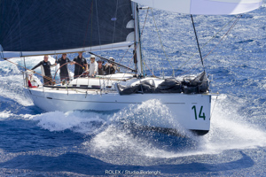 MAYFAIR, Bow: 14, Sail n: W1424, Owner: James Irvine, State/Nation: QLD, Design: Beneteau First 40