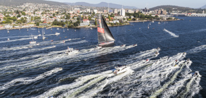 Line Honours winner
WILD OATS XI, Bow: XI, Sail n: AUS10001, Owner: The Oatley Family, State/Nation: NSW, Design: Reichel Pugh 30m
