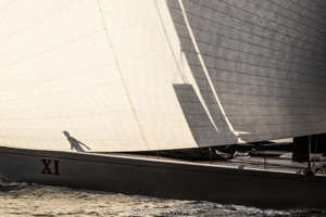Line Honours winner
WILD OATS XI, Bow: XI, Sail n: AUS10001, Owner: The Oatley Family, State/Nation: NSW, Design: Reichel Pugh 30m