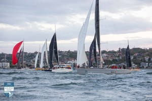 Helsal 3, Jaffa, Komatsu Azzurro and Quetzalcoatl soon after the start.