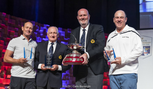 Australia Team Yellow - Ichi Ban, Gweilo, St Jude - Winner Southern Cross Cup.  With CYCA Commodore Paul Billigham.