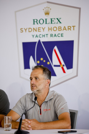 Carlos Aydos (Crux).