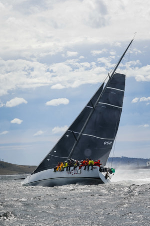 GWEILO, Sail No: 052, Owner: Matthew Donald/Chris Townsend, Skipper: Matthew Donald, State: NSW, Design: TP52, LOA: 15,9