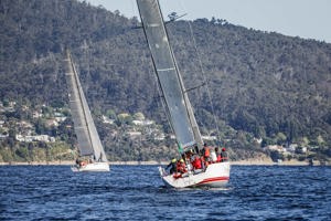 Prettu Woman chasing Khaleesi to the finish