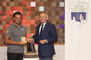 Mathiu Te Hau collects the Ichi Ban Trophy after URM Group broke the conventionally ballasted record.