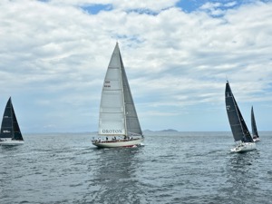 Flying Cloud, Oroton Drumfire and Jupiter