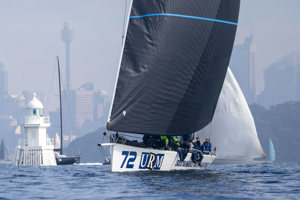 URM Group heading towards South Head.