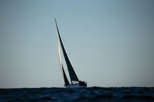 Pretty Woman approaching the finish ealy on day 3.