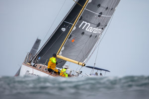 Audi Centre Sydney | 2024 Bird Island Race start - Maritimo Katwinchar.   Image: CYCA | Ashley Dart
