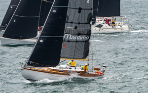 2024/25 Audi Centre Sydney BWPS | Bird Island Race start - Maritimo Katwinchar.   Image: Mike Selbie