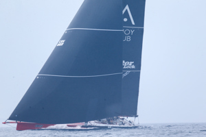 Master Lock Comanche approaching Sydney Harbour to finish.   Image: CYCA | David Hislop