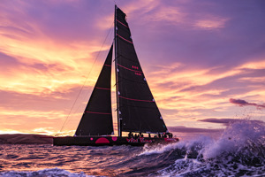 Wild Thing 100 in River Derwent heading to the finish.   Image: CYCA | Salty Dingo