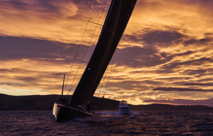 Sunrise finish for Wild Thing 100.