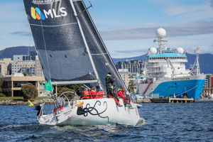 Poulpito approaching the finish.    Image: CYCA | Salty Dingo