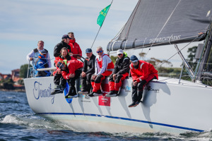 Tenacity in River Derwent on the way to the finish.     Image: CYCA | Salty Dingo