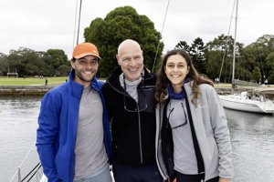 Left to right: Lout, father Andries and daughter Nina Verder  on ‘Aragon’.    