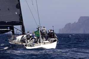 Rounding Tasman Island 

ARAGON, Sail No: NED8313, Owner: Andries Verder, Skipper: Andries Verder/Josh Axler, Club: RMYC, NETHERLANDS, Design: Marten 72, LOA (m): 22.1, Year: 2006