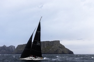 EYE CANDY, Sail No: FRA-9777, Owner and Skipper: Thierry & Malo Leseigneur, Club: BYC/RYCT, TAS, Design: Sydney 38, LOA (m): 11.8, Year: 2002