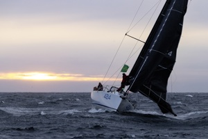 MINNIE, Sail No: 424, Owner: Michael Bell, Skipper: Michael Bell/Adrian Harmsworth, Club: CYCA, NSW, Design: Jones 42, LOA (m): 12.9, Year: 2001