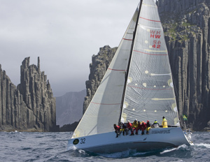 Queensland boat Wedgetail passing Tasman Island