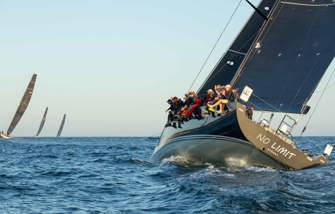 Catch all the Cabbage Tree Island Race action as it happens