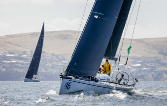 Tight tussles continue in Rolex Sydney Hobart  