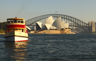 2024 Noakes Sydney Gold Coast Yacht Race Start | Official Spectator Ferry