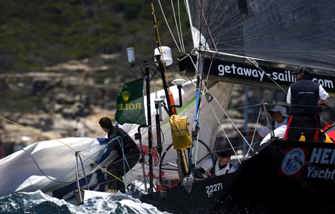 Rolex Sydney Hobart crews supporting charity