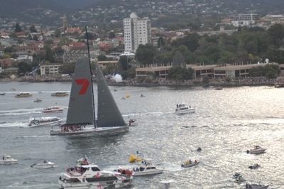 Photo Gallery: Ian Mainsbridge captured the conditions off Tasmania's east coast