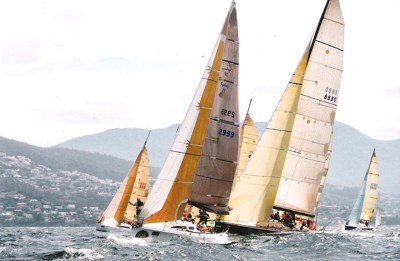 Obsession - 2010 Rolex Sydney Hobart start