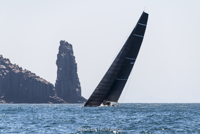 VIDEO | The Rolex Sydney Hobart overall-honours battle is ongoing!