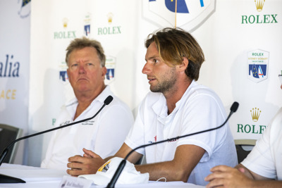 Two-handed magic set to ignite high sea drama in Rolex Sydney Hobart