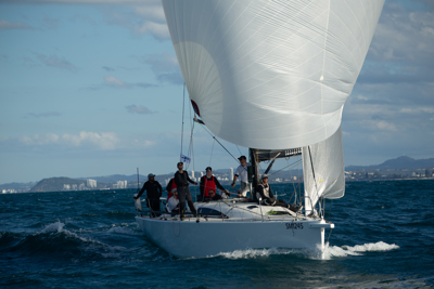 PHOTOS | Wave of afternoon arrivals in glorious Gold Coast sunshine