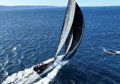 PHOTOS | 2024 Flinders Islet Race - Flinders Islet roundings