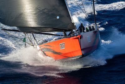 MASTER LOCK COMANCHE, Sail n: CAY007, OWNER/SKIPPER: Matt Allen & James Mayo, STATE: NSW, DESIGN: VPLP Verdier 100, LOA: 30.5, CLASS: IRC, YEAR BUILT: 2014