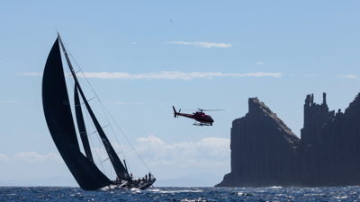 PHOTOS | Maxis round Tasman Island and head into Storm Bay